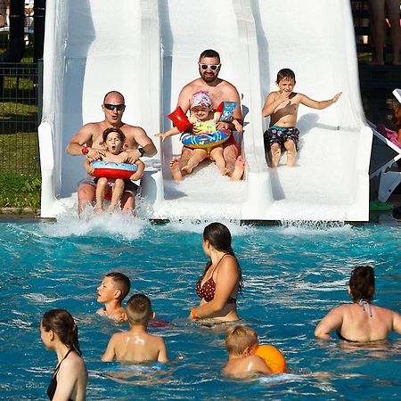 Hotel Dom Sportowca Blonie - Mosir Sanok Esterno foto