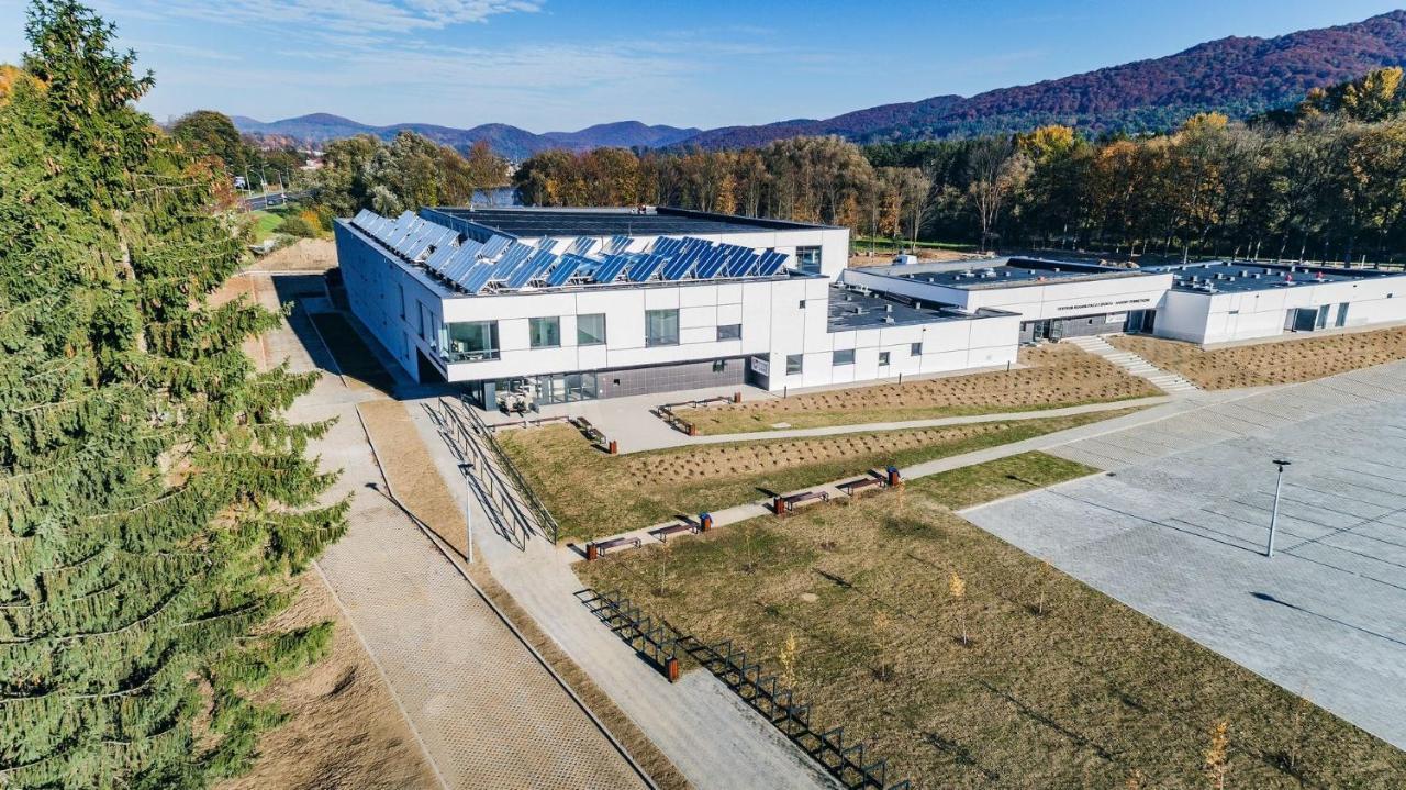 Hotel Dom Sportowca Blonie - Mosir Sanok Esterno foto