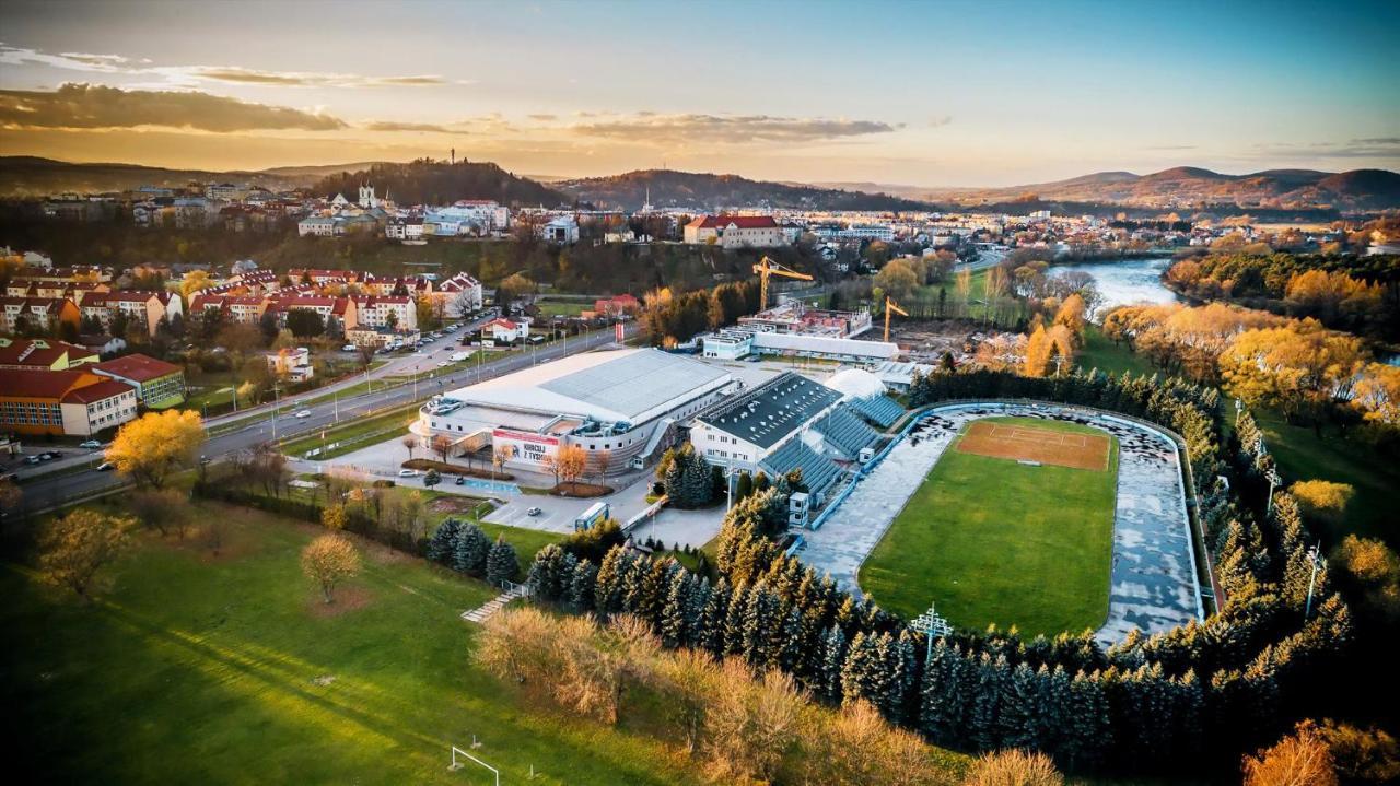 Hotel Dom Sportowca Blonie - Mosir Sanok Esterno foto