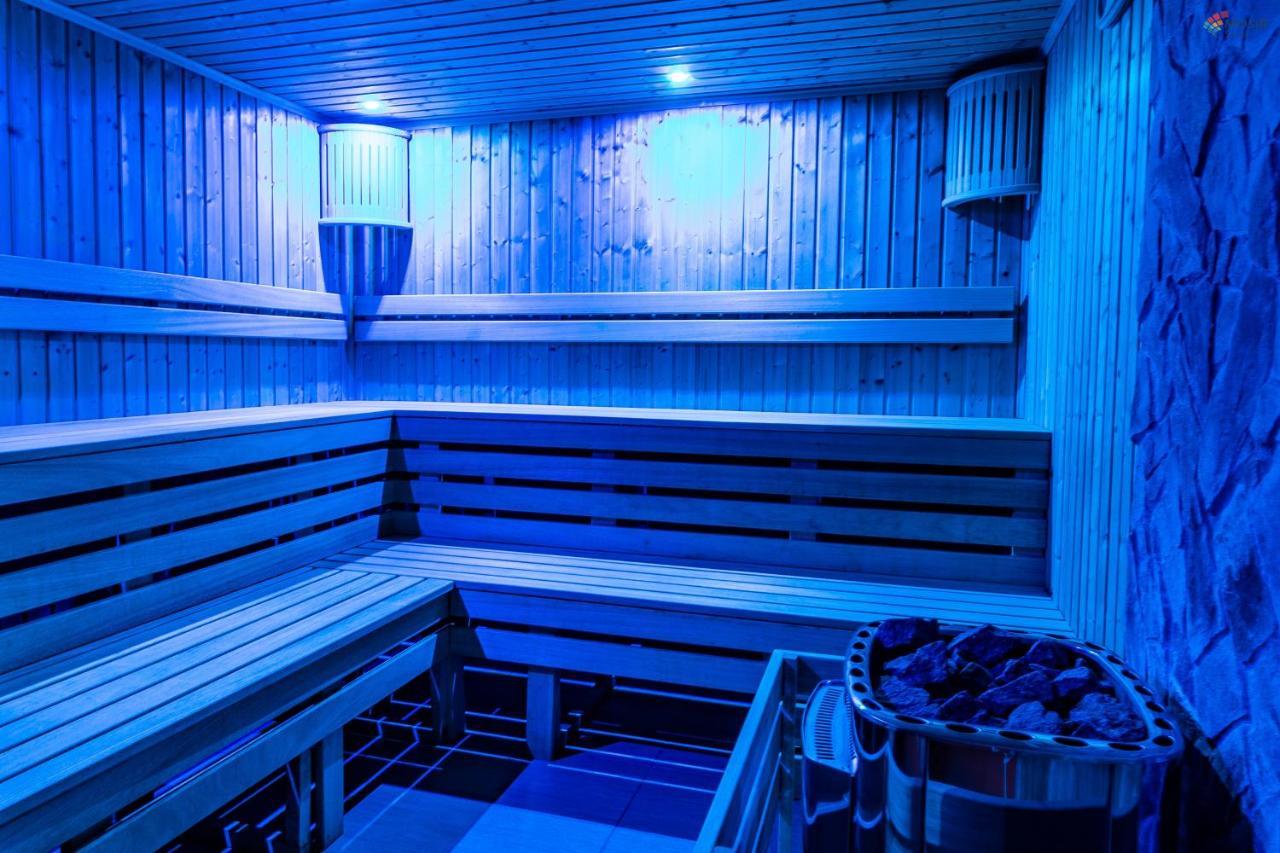Hotel Dom Sportowca Blonie - Mosir Sanok Esterno foto